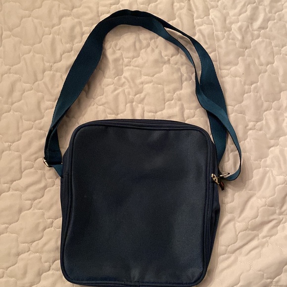 Hand bag, accessories bag - Picture 2 of 7